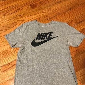 Nike t-shirt